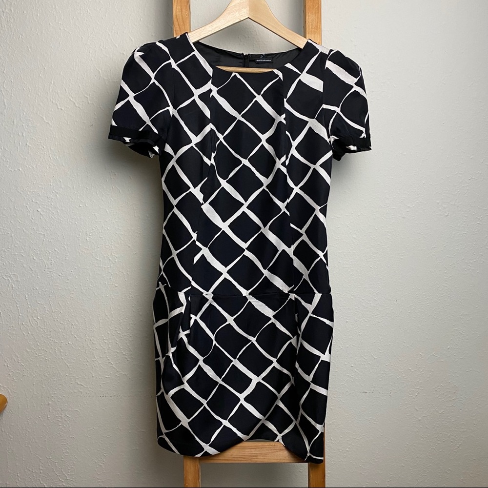 ‼️ Club Monaco black and white dress ‼️